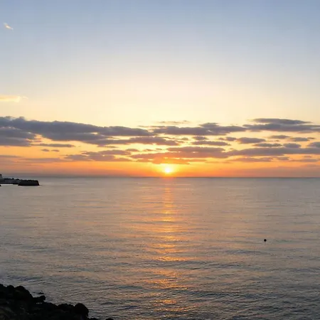 Ocean View דירה *